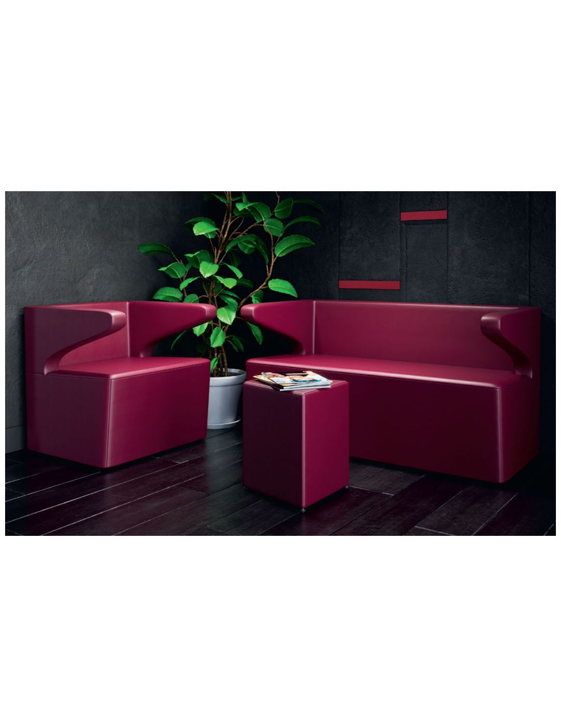 Conjunto de sofá, poltrona e puff de pele sintética vinho