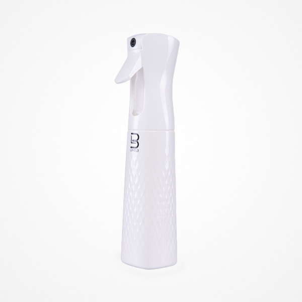 Frasco pulverizador branco com textura e letra B