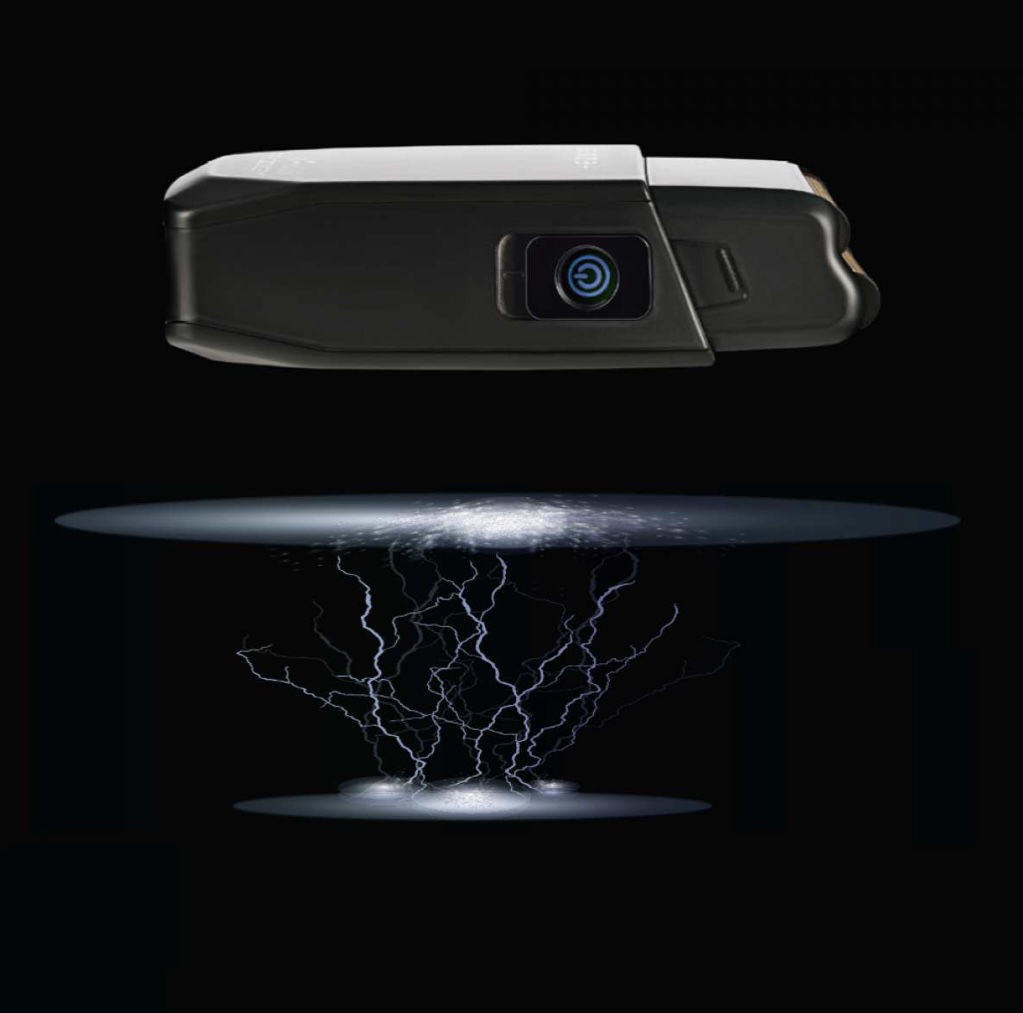 Dispositivo tecnológico preto e cinzento com efeito de raios elétricos azul