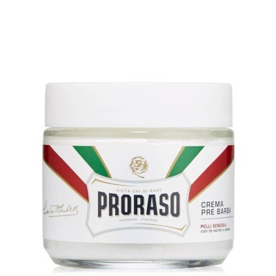 Frasco de creme de pré-barba Proraso com rótulo branco e faixas verde e vermelho