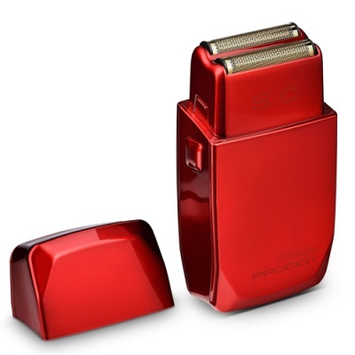 Aparelho de barbear elétrico vermelho com tampa destacada