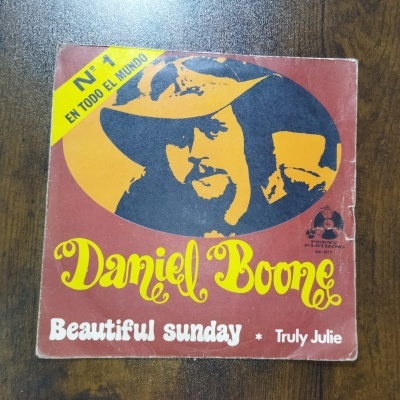 Capa de disco de vinil retrô com título Daniel Boone e selo Penny Farthing