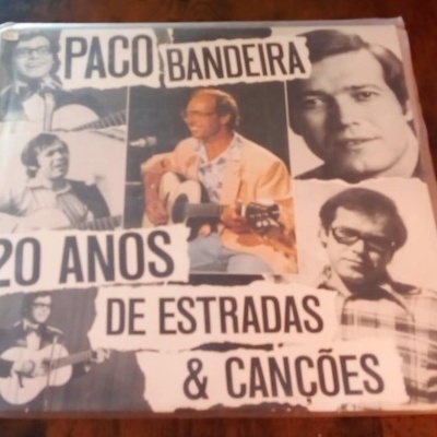 Capa de CD 20 Anos de Estradas & Canções de Paco Bandeira com fotografias do artista