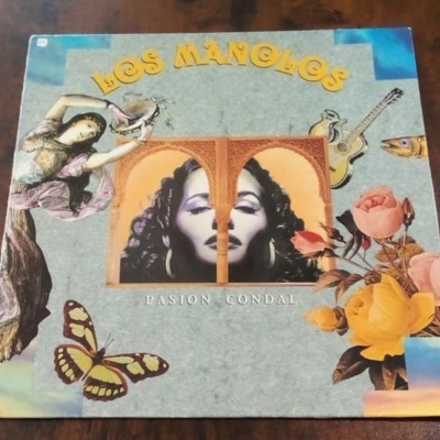 Capa de disco em vinil com design artístico e texto LOS MANOLOS, PASION CONDAL