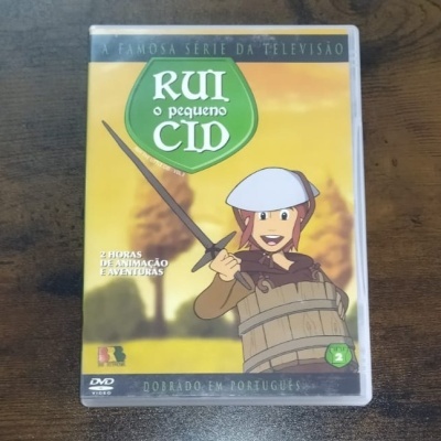 DVD 'Rui o Pequeno Cid' com personagem animado e texto promocional