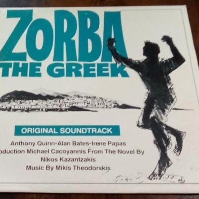 Capa de disco Zorba The Greek com texto e ilustração de homem a dançar