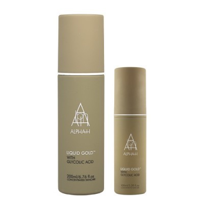 Dois frascos de ALPHA-H Liquid Gold com ácido glicólico em fundo branco