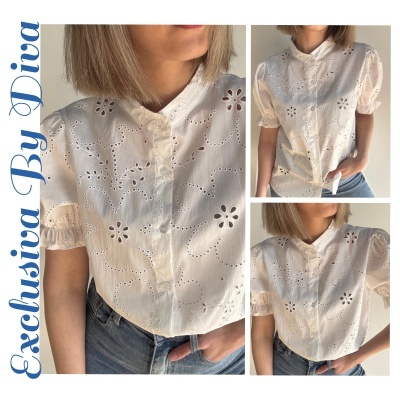 Blusa branca bordada com botões e mangas curtas