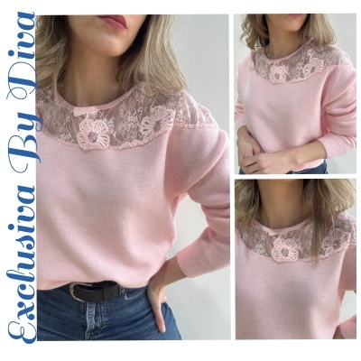 Camisola rosa de malha com renda e flores bordadas