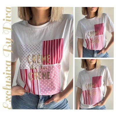 Casaco branco com padrão vermelho e rosa e texto dourado CRÈME de la CRÈME