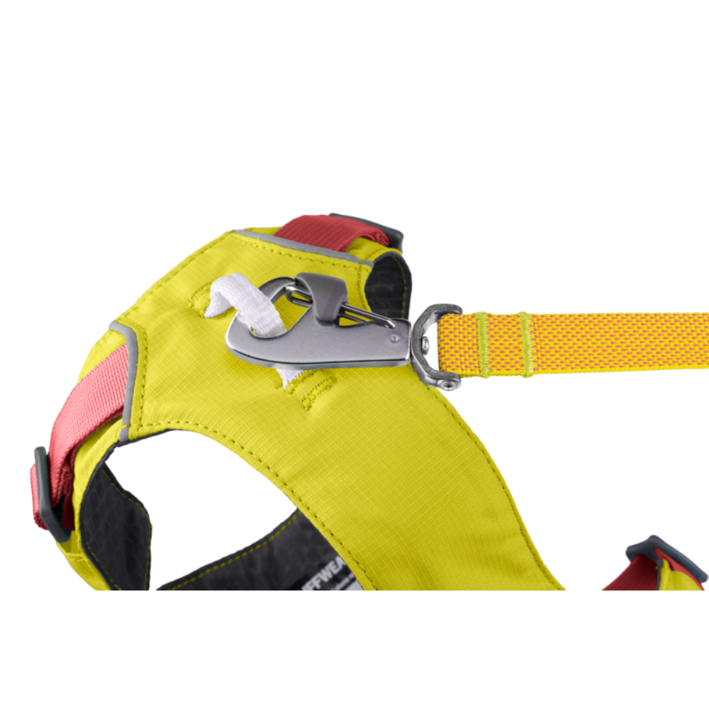 Flagline™ Dog Harness with Handle - Lichen Green - Ruffwear Colete para cão amarelo e vermelho com fivela e argola metálica, trela amarela com padrão têxtil