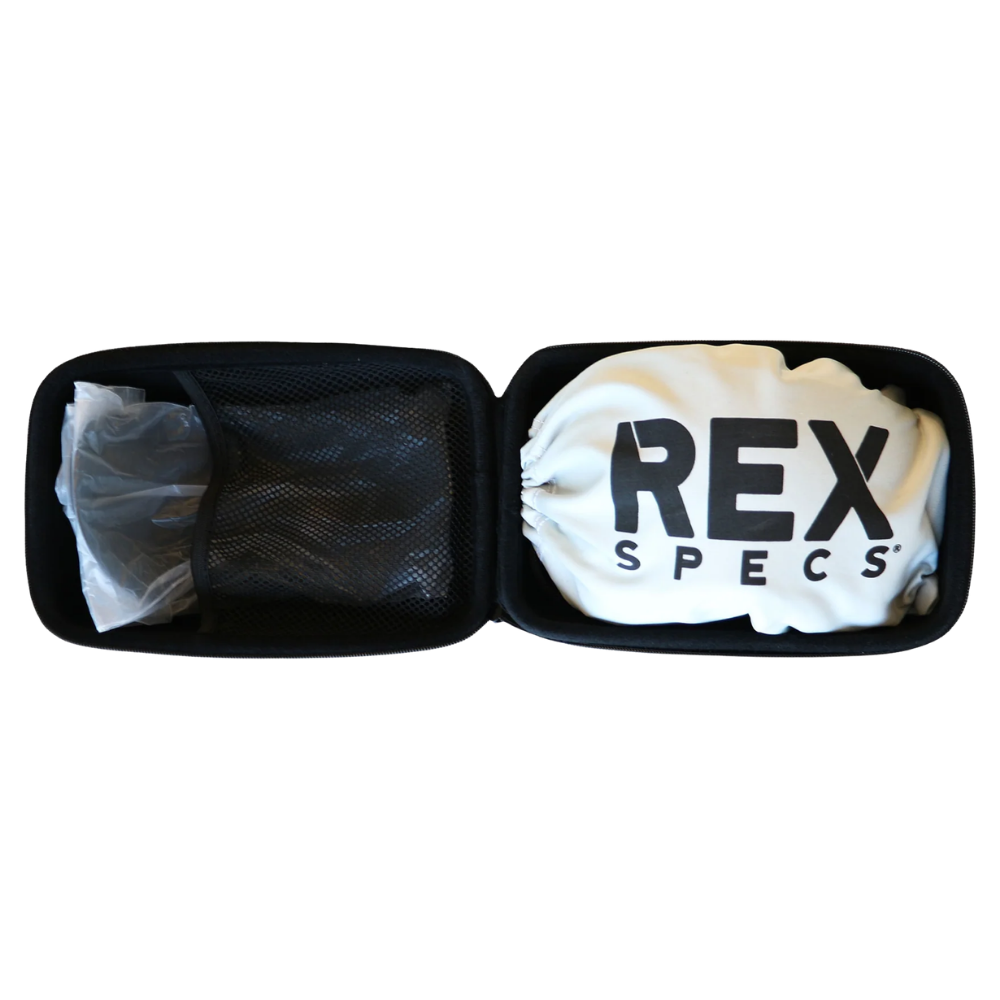 Rex Specs - Estojo protector - Hard Goggle Case Estojo preto aberto com saco branco REX SPECS e saco plástico transparente