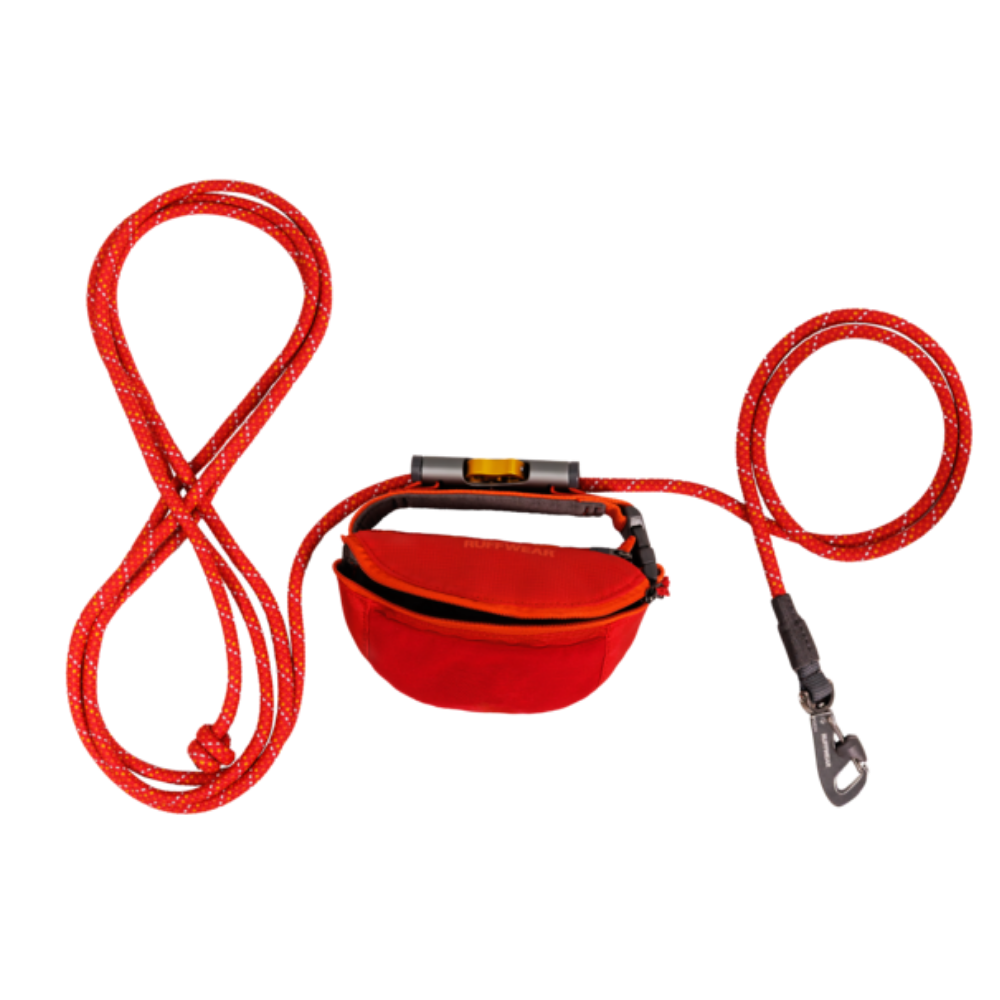 Hitch Hiker™ Leash - Red Currant - Ruffwear Trela de cão vermelha em corda com bolsa vermelha e presilha metálica