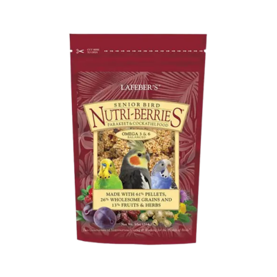 Saco vermelho de comida para pássaros Lafebers Senior Bird Nutri-Berries com imagem de periquitos e texto em inglês