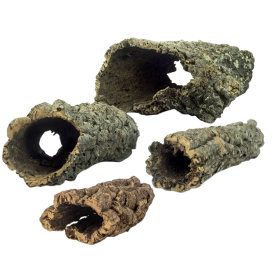 Pedaços ocos de cortiça natural rugosa castanha clara