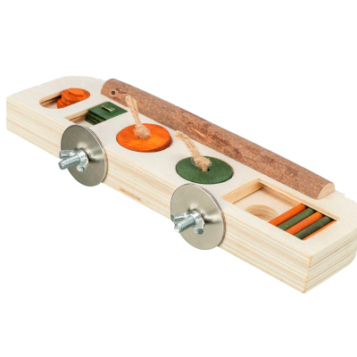 brinquedo de madeira com peças coloridas e barra de madeira para animais