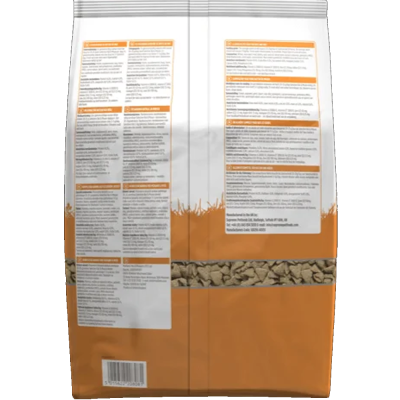 Verso da embalagem de ração laranja e branca com texto e código de barras