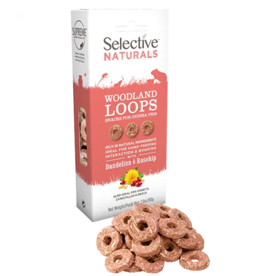 Pacote de snacks Selective Naturals Woodland Loops para porquinhos-da-índia com snacks redondos castanhos à frente