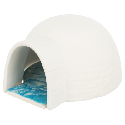Abrigo cerâmico branco formato iglu com interior azul e branco