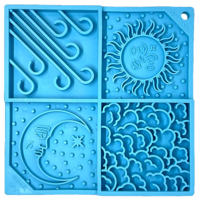 Molde de silicone azul com desenhos de gotas de chuva, sol, lua e nuvens