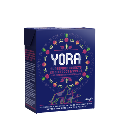 Caixa azul de comida para cães YORA com texto e ilustração de cães