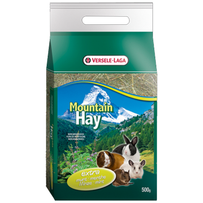 Embalagem de 500g de feno Mountain Hay Versele-Laga com coelhos e montanhas