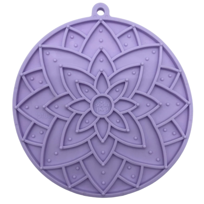 Tapete redondo lilás de silicone com padrão floral em relevo