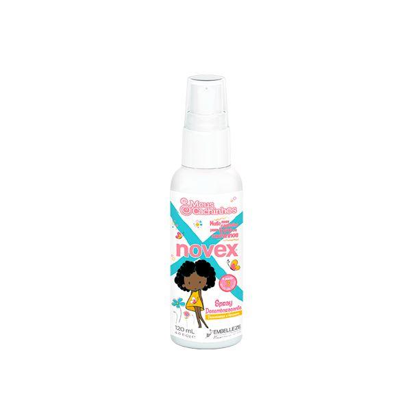 Novex Spray Desembaraçante Meus Cachinhos 120ml Frasco branco spray Novex com ilustração e texto para cabelos crespos.