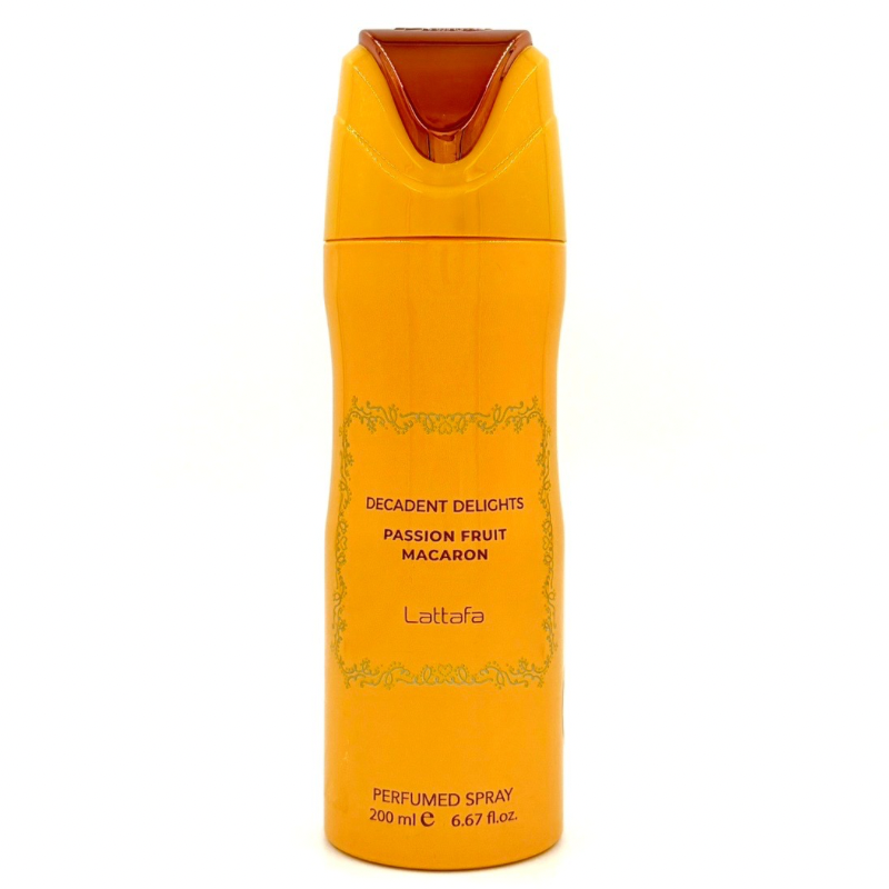 Lattafa Decadent Delights Passion Fruit Macaron Deodorant 200ml Frasco amarelo de spray perfumado Lattafa sobre fundo branco
