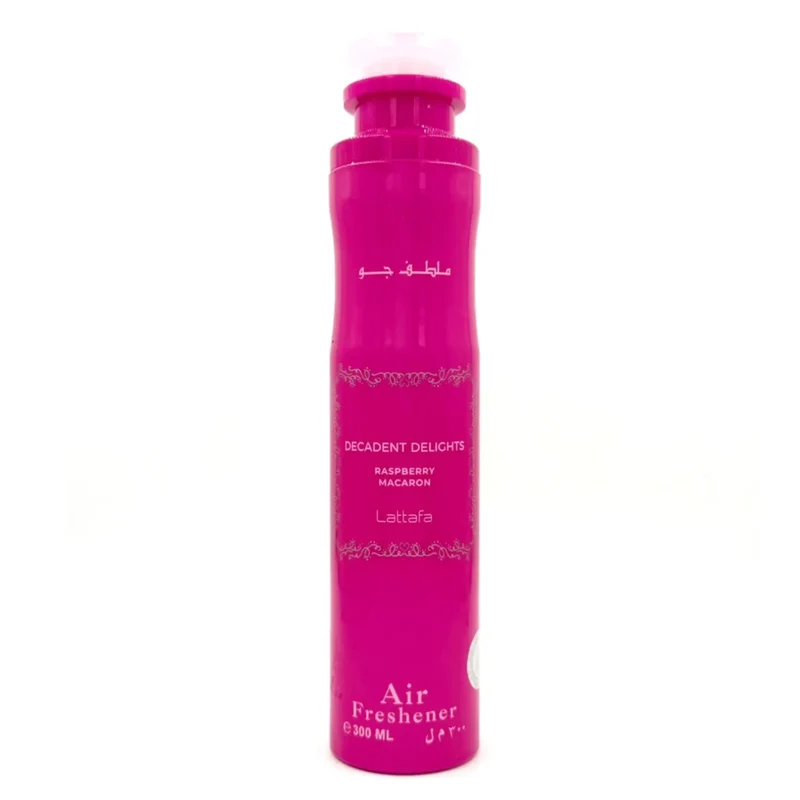 Lattafa Lattafa Decadent Delights Raspberry Macaron Air Freshener 300ml Frasco rosa de ambientador spray com texto em inglês e árabe