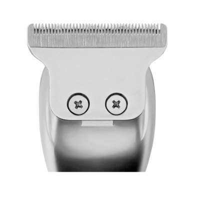 Máquina de cortar cabelo metálica com lâminas serrilhadas