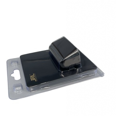 Suporte preto em embalagem blister transparente com cartão preto e logo dourado JRL