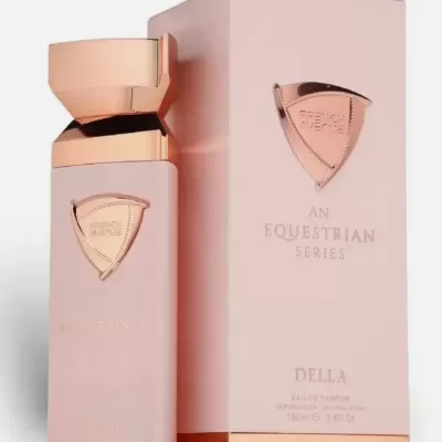 Frasco e embalagem rosa dourada do perfume DELLA da série EQUESTRIAN com escudo metálico
