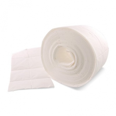 Rolo branco de folhas descartáveis com textura quadrada