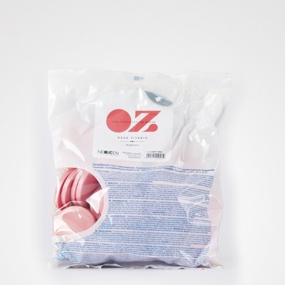 Pacote plástico com produtos rosa e etiqueta com texto 07 ROSA TITANIO