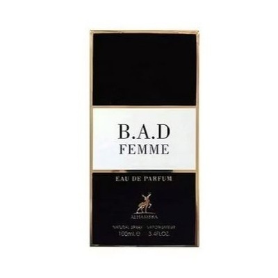 Embalagem de perfume B.A.D FEMME preta e branca com texto e logotipo dourado