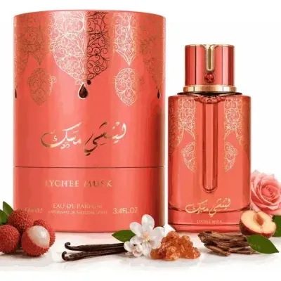 Perfume Lychee Musk em frasco e caixa vermelhos com detalhes dourados e frutas ao redor