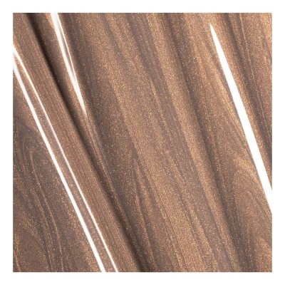 Superfície brilhante com padrão de madeira castanho dourado