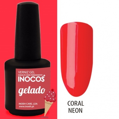 Frasco de verniz gel INOCOS Coral Neon com amostra da cor em unha