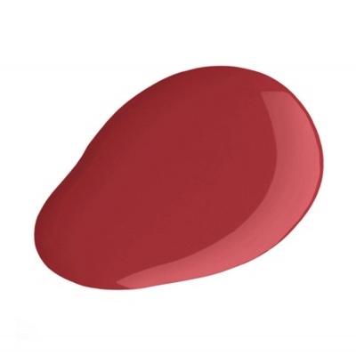 Mancha de verniz vermelho brilhante