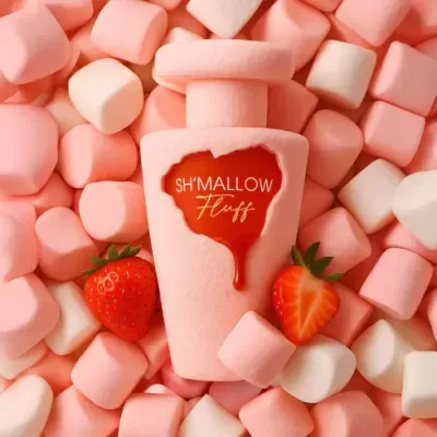 Frasco rosa SHMALLOW Fluff rodeado por mini marshmallows e morangos