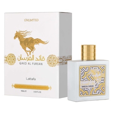 Frasco de perfume branco com tampa dourada e embalagem ao lado