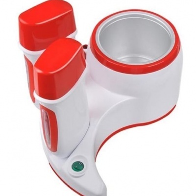 Aparelho elétrico branco e vermelho com compartimento redondo e duas cápsulas