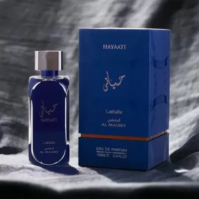 Frasco e caixa de perfume azul HAYAATI Al Maleky