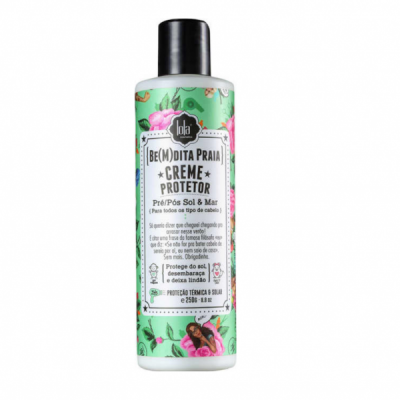 Frasco branco com tampa preta de Creme Protetor Be(m)dita Praia com rótulo verde decorado com flores rosas