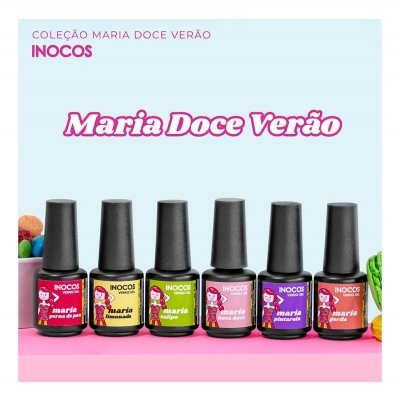Seis frascos de verniz para unhas Inocos da coleção Maria Doce Verão, com rótulos coloridos sobre superfície cor-de-rosa