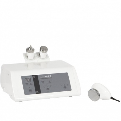 Equipamento de estética branco com painel digital e aplicadores metálicos