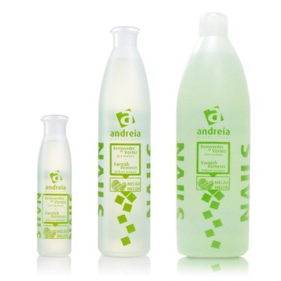 Três frascos de removedor de verniz Andreia em vários tamanhos com rótulos verdes e frascos translúcidos