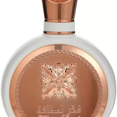 Frasco de perfume branco com detalhes em cobre e texto Fakhar Lattafa