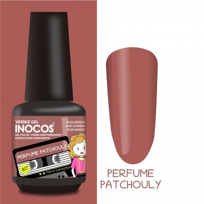 Verniz gel Inocos Nude Amêndoa com texto PERFUME PATCHOULY e amostra da cor
